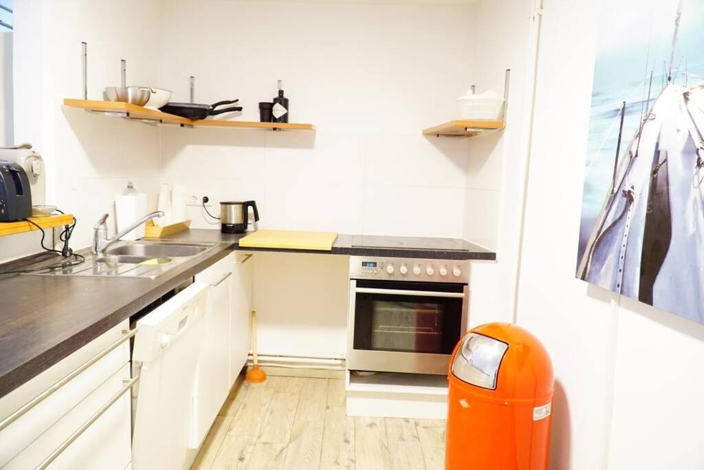 Gemütliche 3-ZKB WC SouterrainWohnung in Bestlage Hamburgo Exterior foto