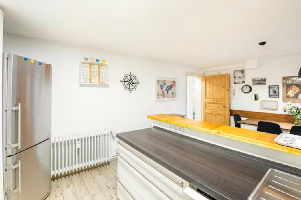 Gemütliche 3-ZKB WC SouterrainWohnung in Bestlage Hamburgo Exterior foto